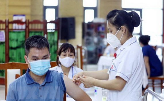 ​Tăng tốc ti&ecirc;m chủng trong qu&yacute; IV khi vaccine Covid-19 về dồn dập 