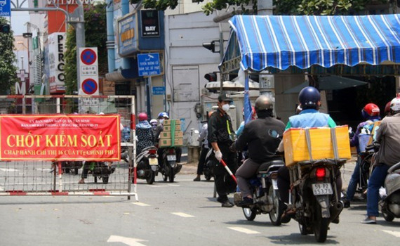 ​TP. Hồ Ch&iacute; Minh tăng cường biện ph&aacute;p ph&ograve;ng, chống dịch từ 0 giờ ng&agrave;y 23.8 