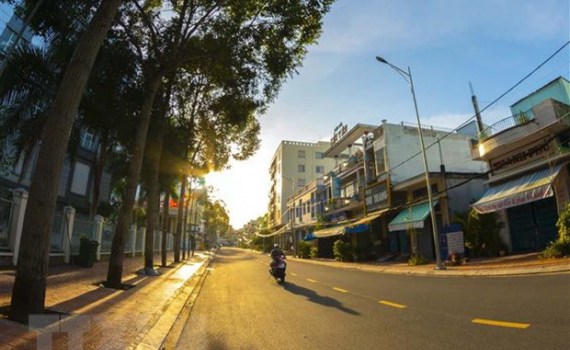 V&ugrave;ng n&uacute;i Bắc Bộ sẽ c&oacute; mưa lớn, Trung Bộ c&ograve;n nắng n&oacute;ng gay gắt 