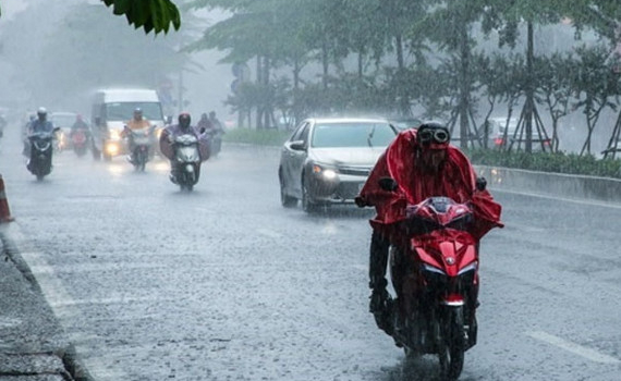 Thời tiết ng&agrave;y 5-8: Cả nước c&oacute; mưa v&agrave; d&ocirc;ng