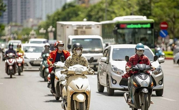 Thời tiết ng&agrave;y 4-8: Nắng n&oacute;ng duy tr&igrave; tại nhiều v&ugrave;ng tr&ecirc;n cả nước