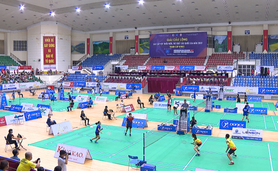Khai mạc Giải cầu l&ocirc;ng c&aacute;c c&acirc;y vợt thiếu ni&ecirc;n, trẻ xuất sắc quốc gia năm 2022