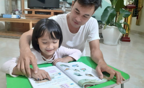Dạy con hiểu về tiền, l&agrave; gi&uacute;p con hiểu về sự phấn đấu