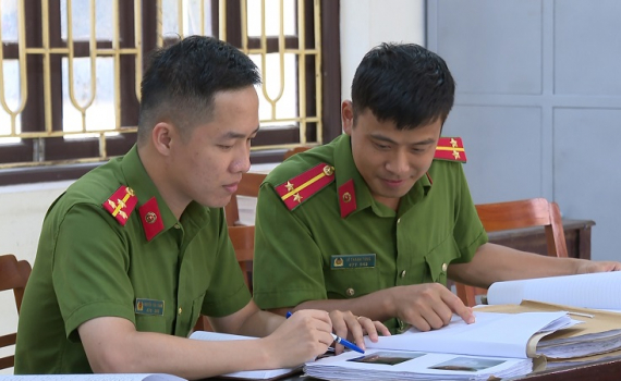 Bắt giữ, xử l&yacute; 06 vụ vi phạm v&agrave; phạm tội li&ecirc;n quan đến hoạt động "t&iacute;n dụng đen"
