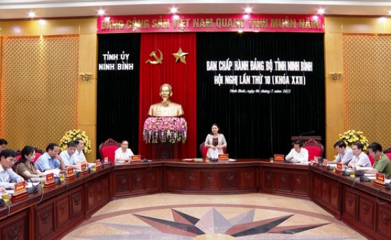 Ninh B&igrave;nh đảm bảo sự l&atilde;nh đạo to&agrave;n diện, trực tiếp của Đảng