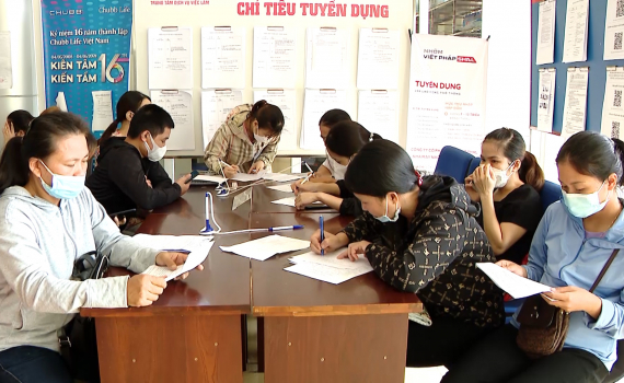 Ninh B&igrave;nh đẩy mạnh tư vấn, giới thiệu việc l&agrave;m cho người lao động