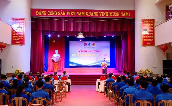 Khai mạc lớp bồi dưỡng nghiệp vụ c&aacute;n bộ Đo&agrave;n, Hội, Đội năm 2022