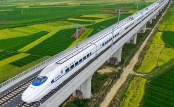 Tr&igrave;nh Bộ Ch&iacute;nh trị xem x&eacute;t chủ trương đầu tư dự &aacute;n đường sắt tốc độ cao Bắc-Nam