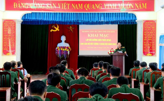 Bồi dưỡng kiến thức QP&AN cho c&aacute;n bộ đối tượng 3 Qu&acirc;n đội