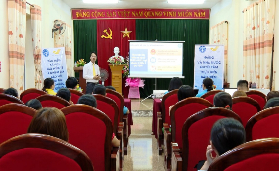 Hoa Lư ph&aacute;t triển người tham gia BHXH tự nguyện, BHYT hộ gia đ&igrave;nh