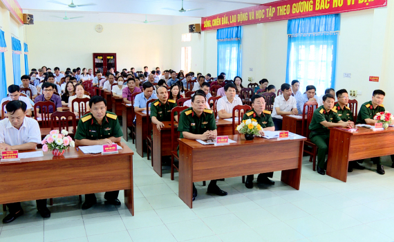 Khai giảng lớp bồi dưỡng kiến thức QP&AN cho c&aacute;n bộ đối tượng 3