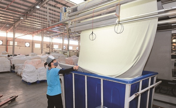 Doanh nghiệp dệt may đối diện nhiều kh&oacute; khăn