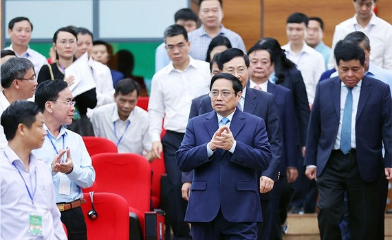 Thủ tướng Phạm Minh Ch&iacute;nh chủ tr&igrave; Hội nghị triển khai Chương tr&igrave;nh h&agrave;nh động của Ch&iacute;nh phủ thực hiện Nghị quyết số 11 của Bộ Ch&iacute;nh trị
