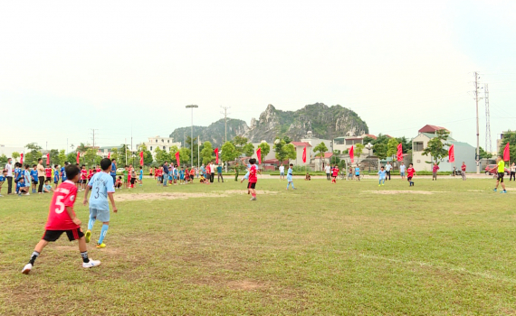 Gia Viễn khai mạc Giải b&oacute;ng đ&aacute; nhi đồng năm 2022