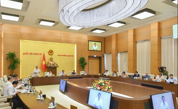 Sử dụng tần số v&ocirc; tuyến điện ph&acirc;n bổ ri&ecirc;ng phục vụ quốc ph&ograve;ng, an ninh: C&oacute; n&ecirc;n quy định trong luật?