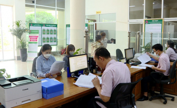 Đồng h&agrave;nh c&ugrave;ng học sinh, sinh vi&ecirc;n c&oacute; ho&agrave;n cảnh kh&oacute; khăn