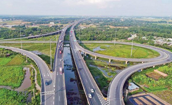 Đầu tư cho giao th&ocirc;ng để v&ugrave;ng đất Ch&iacute;n Rồng &ldquo;cất c&aacute;nh&rdquo;