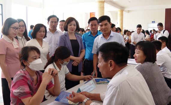 Ng&agrave;y hội việc l&agrave;m kết nối doanh nghiệp năm 2022