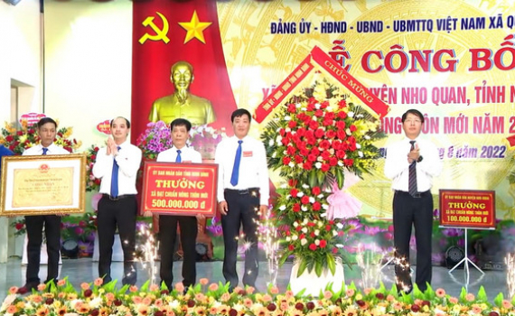 Quảng Lạc đ&oacute;n bằng c&ocirc;ng nhận x&atilde; đạt chuẩn n&ocirc;ng th&ocirc;n mới năm 2021