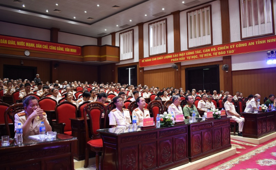 C&ocirc;ng an tỉnh gặp mặt hội vi&ecirc;n C&acirc;u lạc bộ C&ocirc;ng an hưu tr&iacute;