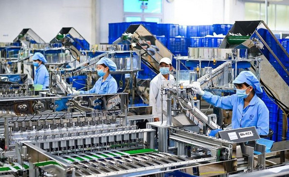 Bức tranh kinh tế 8 th&aacute;ng năm 2022: Tr&ecirc;n đ&agrave; khởi sắc, c&oacute; lĩnh vực tương đương trước dịch Covid-19
