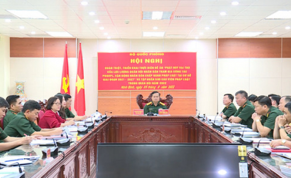 Ph&aacute;t huy vai tr&ograve; của Qu&acirc;n đội tham gia phổ biến gi&aacute;o dục ph&aacute;p luật