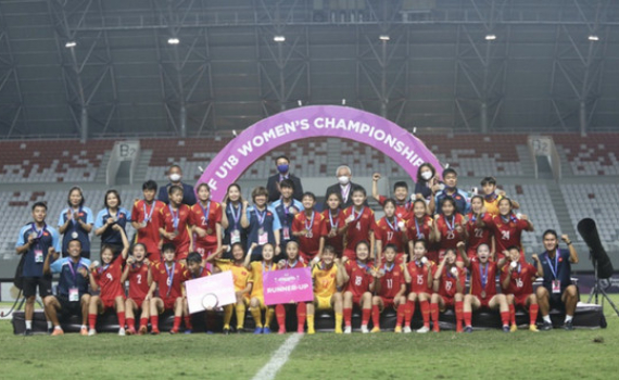 Đội tuyển nữ U18 Việt Nam gi&agrave;nh chức &Aacute; qu&acirc;n Đ&ocirc;ng Nam &Aacute;