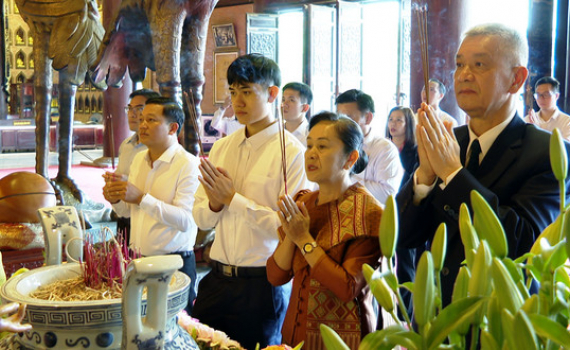 Đo&agrave;n đại biểu cấp cao Thủ đ&ocirc; Vi&ecirc;ng Chăn thăm khu du lịch t&acirc;m linh ch&ugrave;a B&aacute;i Đ&iacute;nh
