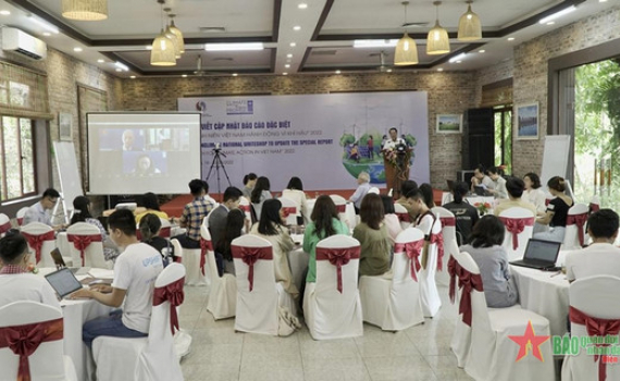 Thanh ni&ecirc;n Việt Nam h&agrave;nh động v&igrave; kh&iacute; hậu 2022