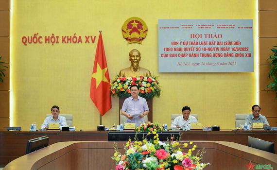Chủ tịch Quốc hội chủ tr&igrave; Hội thảo g&oacute;p &yacute; dự thảo Luật Đất đai (sửa đổi)