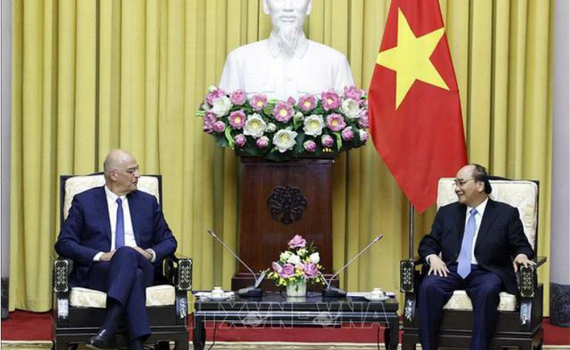 Chủ tịch nước Nguyễn Xu&acirc;n Ph&uacute;c tiếp Bộ trưởng Ngoại giao Hy Lạp