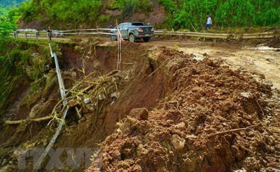 Thời tiết h&ocirc;m nay (12-8): Lũ qu&eacute;t, sạt lở đất g&acirc;y t&aacute;c động xấu đến m&ocirc;i trường