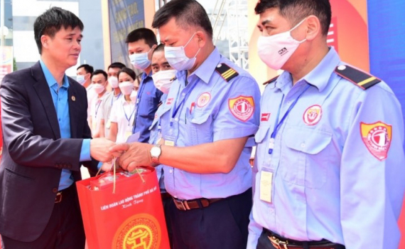 Tiếp tục hỗ trợ người lao động mất việc, giảm giờ l&agrave;m
