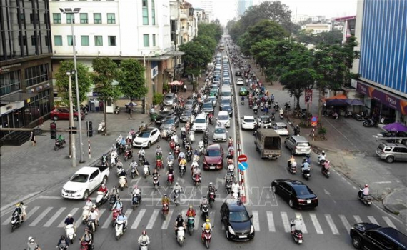 Mức phạt lỗi rẽ phải khi đ&egrave;n đỏ năm 2023