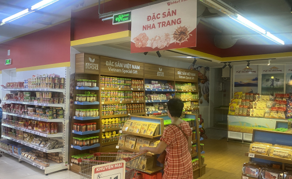 N&acirc;ng cao nhận thức, th&oacute;i quen mua sắm của người ti&ecirc;u d&ugrave;ng Việt với h&agrave;ng Việt