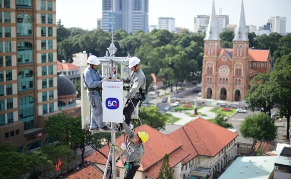 Đấu gi&aacute; ba băng tần để triển khai mạng 4G v&agrave; 5G tại Việt Nam
