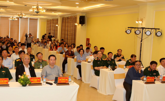 Khai mạc Trại s&aacute;ng t&aacute;c văn học "Ninh B&igrave;nh hội tụ"