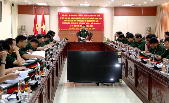 Đo&agrave;n c&ocirc;ng t&aacute;c của Bộ Tổng Tham mưu thăm v&agrave; kiểm tra tại Bộ Chỉ huy Qu&acirc;n sự tỉnh