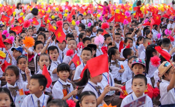 Bộ GD&ĐT ban h&agrave;nh nhiệm vụ, giải ph&aacute;p trọng t&acirc;m năm học 2023-2024