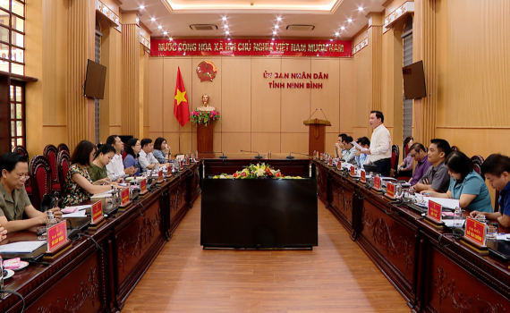Kiểm tra Phong tr&agrave;o &ldquo;To&agrave;n d&acirc;n đo&agrave;n kết x&acirc;y dựng đời sống văn h&oacute;a&rdquo; tại Ninh B&igrave;nh