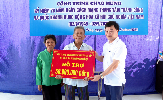 Kh&aacute;nh th&agrave;nh nh&agrave; t&igrave;nh nghĩa cho gia đ&igrave;nh ch&iacute;nh s&aacute;ch tại x&atilde; Y&ecirc;n Sơn, TP Tam Điệp