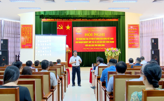 Sở C&ocirc;ng Thương tập huấn kỹ năng b&aacute;n h&agrave;ng Việt Nam