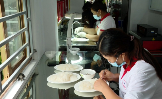 Ninh B&igrave;nh ph&aacute;t triển HTX kiểu mới gắn với ứng dụng khoa học kỹ thuật trong sản xuất 