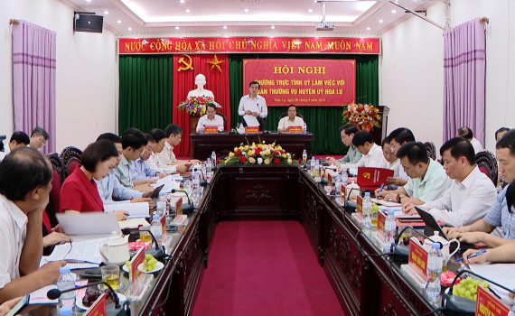 Thường trực Tỉnh ủy l&agrave;m việc với Ban Thường vụ Huyện ủy Hoa Lư