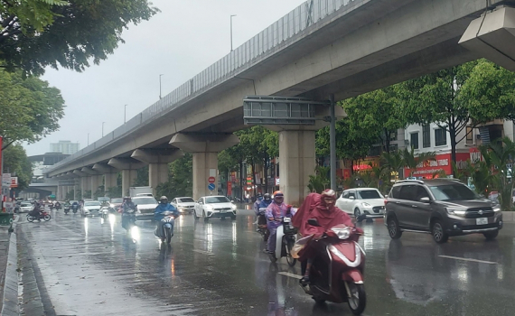 Thời tiết h&ocirc;m nay (15-8): Bắc Bộ c&oacute; mưa r&agrave;o rải r&aacute;c