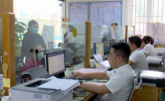 Quan t&acirc;m tới c&ocirc;ng t&aacute;c c&aacute;n bộ trong sắp xếp đơn vị h&agrave;nh ch&iacute;nh