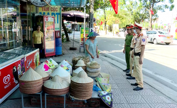 Hoa Lư đảm bảo trật tự ATGT tại c&aacute;c điểm du lịch dịp nghỉ lễ 2/9