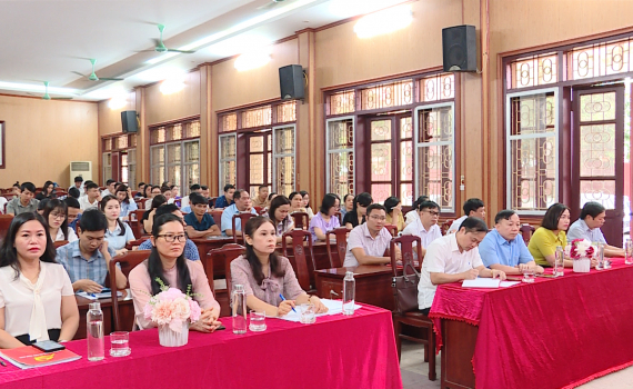 Khai giảng lớp trung cấp l&yacute; luận ch&iacute;nh trị hệ kh&ocirc;ng tập trung K29A