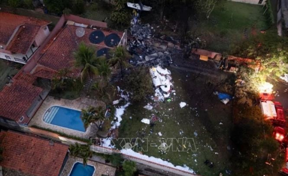 Brazil: T&igrave;m thấy hộp đen của m&aacute;y bay bị rơi tại Sao Paulo