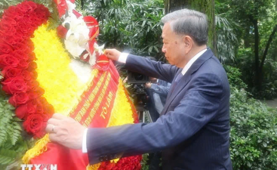 Tổng B&iacute; thư, Chủ tịch nước T&ocirc; L&acirc;m thăm Khu di t&iacute;ch Trụ sở Hội Việt Nam C&aacute;ch mạng Thanh ni&ecirc;n tại Quảng Ch&acirc;u
